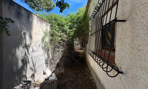 Resale - Villa -
Torrevieja - Los Balcones