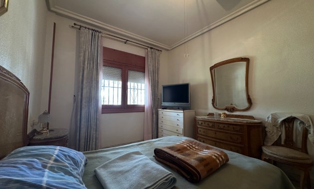 Resale - Villa -
Torrevieja - Los Balcones