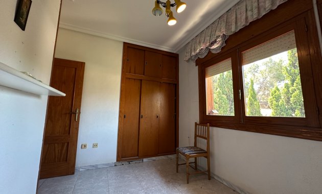 Resale - Villa -
Torrevieja - Los Balcones
