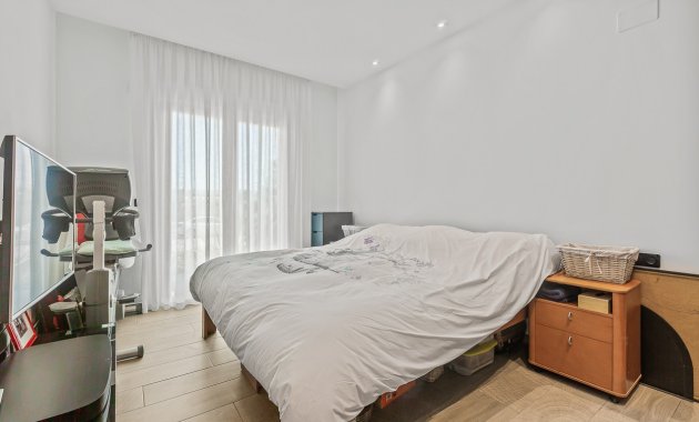 Resale - Villa -
3409 - La finca Golf