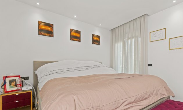 Resale - Villa -
3409 - La finca Golf