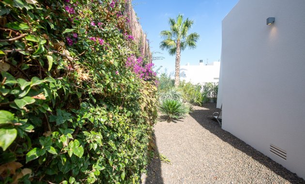 Resale - Villa -
3409 - La finca Golf