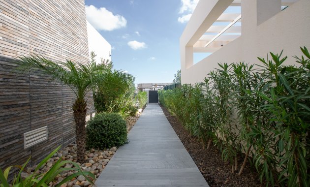 Resale - Villa -
3409 - La finca Golf