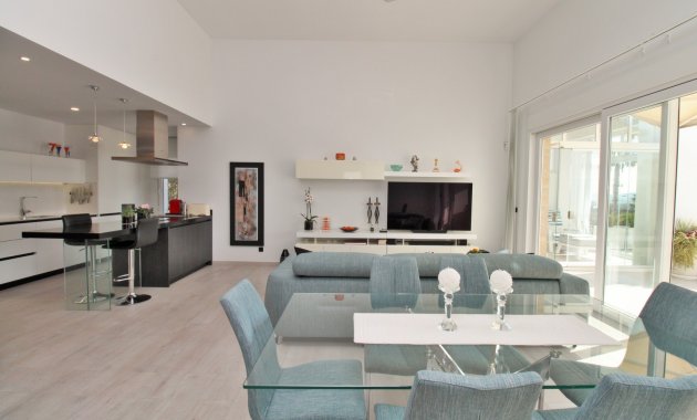 Resale - Villa -
3409 - La finca Golf
