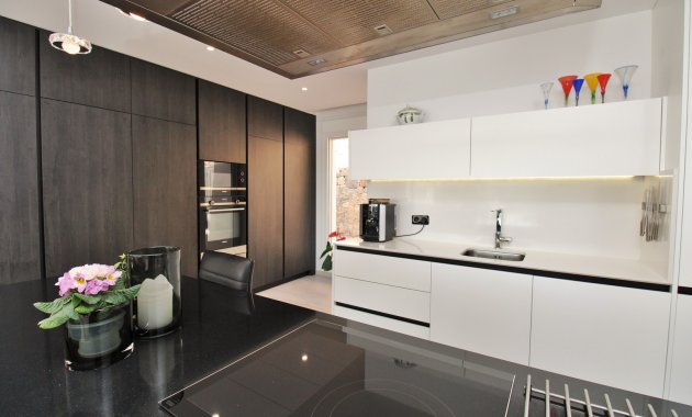 Resale - Villa -
3409 - La finca Golf