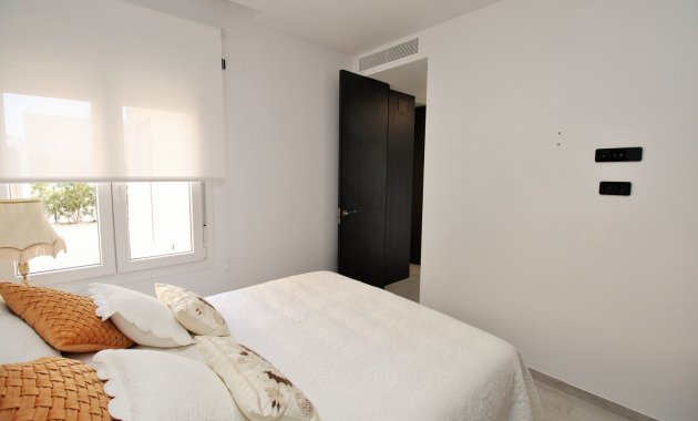 Resale - Villa -
3409 - La finca Golf