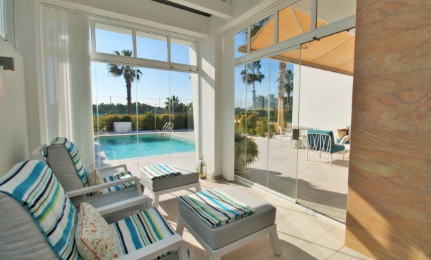 Resale - Villa -
3409 - La finca Golf
