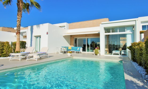 Resale - Villa -
3409 - La finca Golf
