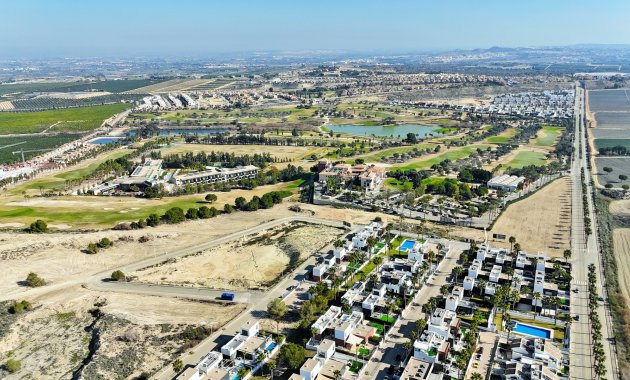 Resale - Villa -
3409 - La finca Golf