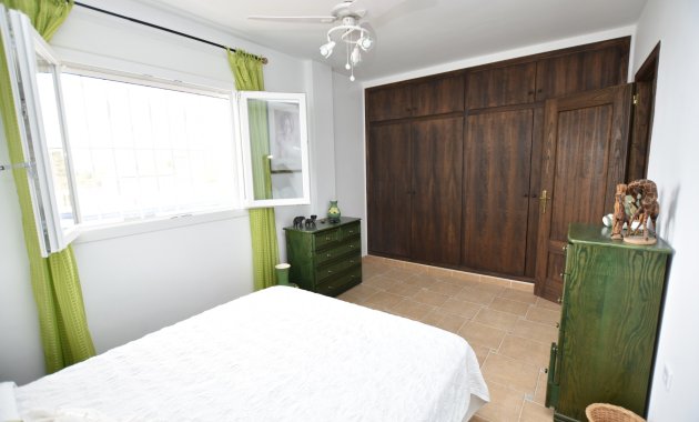 Resale - Villa -
3409 - Montemar