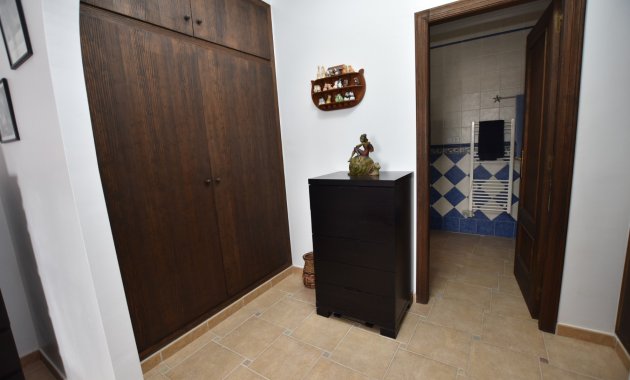 Resale - Villa -
3409 - Montemar