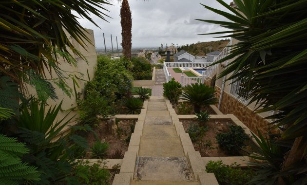 Resale - Villa -
3409 - Montemar