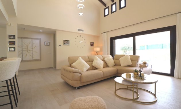 Resale - Villa -
3409 - La finca Golf