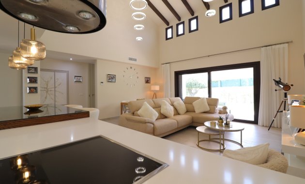 Resale - Villa -
3409 - La finca Golf