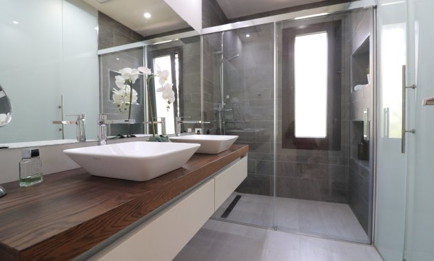 Resale - Villa -
3409 - La finca Golf
