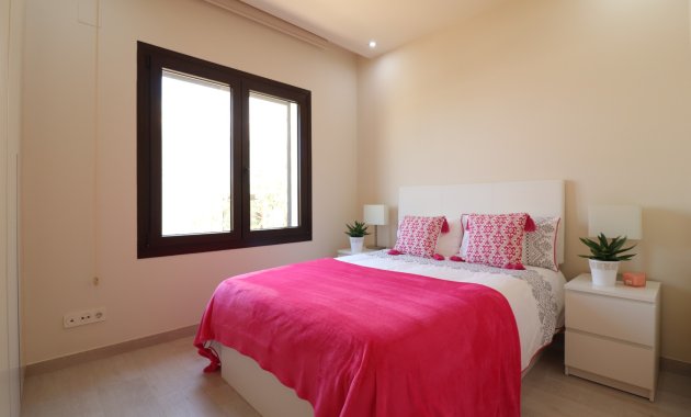 Resale - Villa -
3409 - La finca Golf