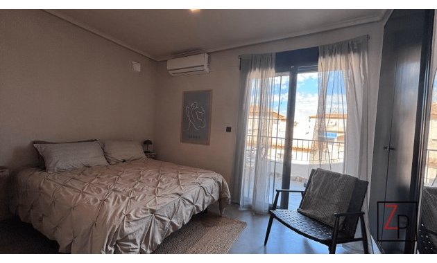Resale - Townhouse -
Orihuela Costa - Playa Flamenca