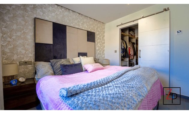 Resale - Villa -
Torrevieja - La Veleta