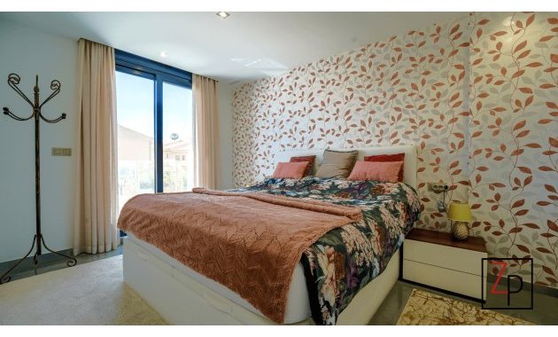 Resale - Villa -
Torrevieja - La Veleta