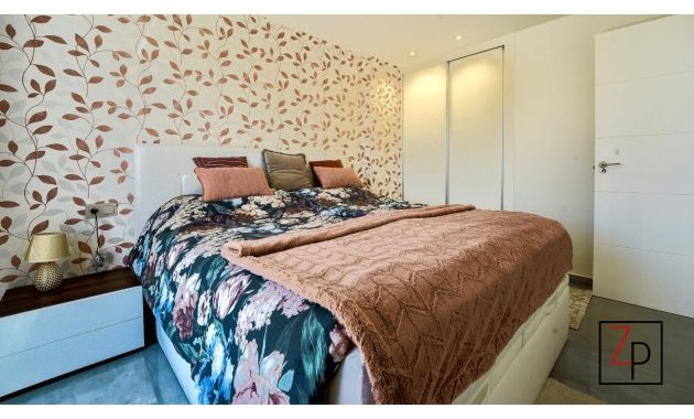Resale - Villa -
Torrevieja - La Veleta