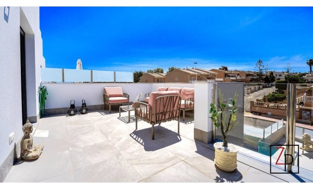 Resale - Villa -
Torrevieja - La Veleta