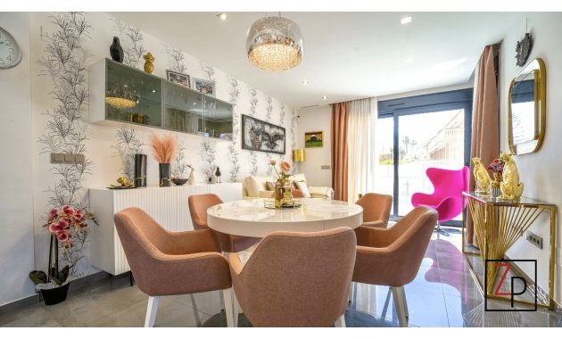 Resale - Villa -
Torrevieja - La Veleta