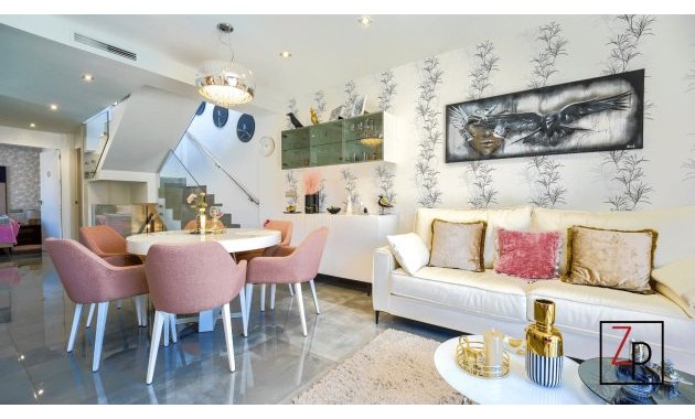 Resale - Villa -
Torrevieja - La Veleta