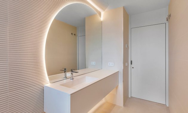 Resale - Apartment  -
Las Colinas Golf Resort - Las Colinas golf