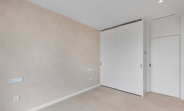 Resale - Apartment  -
Las Colinas Golf Resort - Las Colinas golf