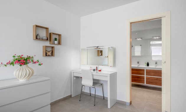 Reventa - Villa -
La Marina