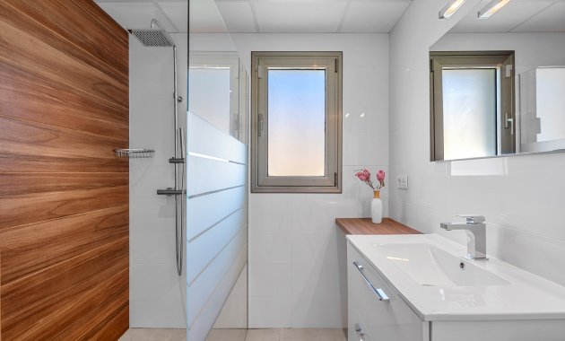 Reventa - Villa -
La Marina
