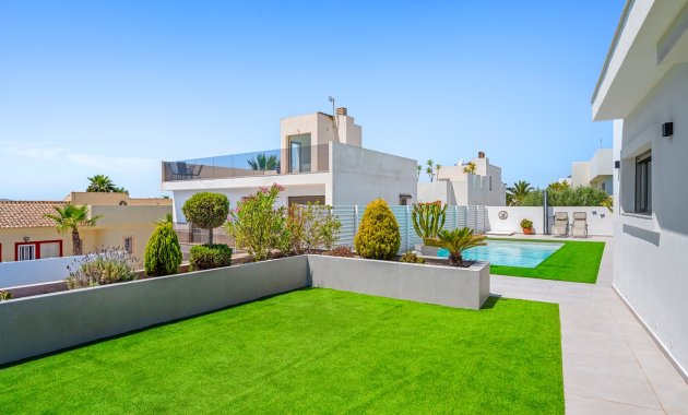Reventa - Villa -
La Marina