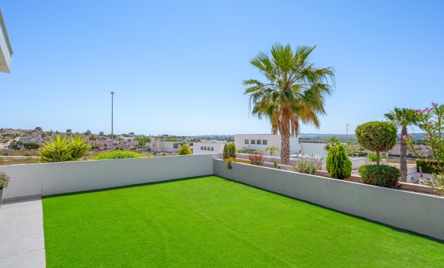 Reventa - Villa -
La Marina