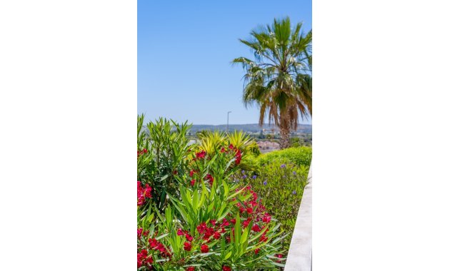 Reventa - Villa -
La Marina