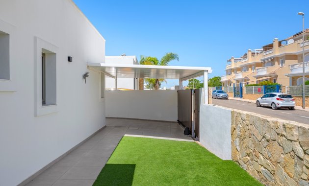 Reventa - Villa -
La Marina