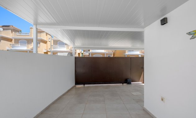 Reventa - Villa -
La Marina