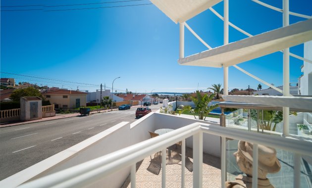 Resale - Townhouse -
Ciudad Quesada - town