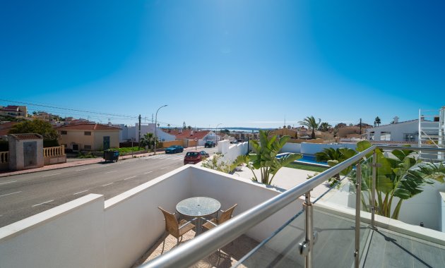 Resale - Townhouse -
Ciudad Quesada - town