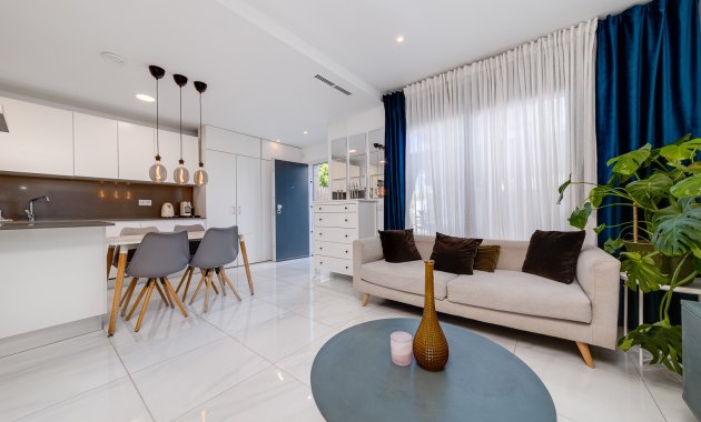 Resale - Townhouse -
Orihuela Costa - Las Filipinas
