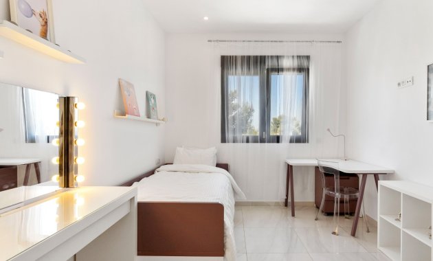Resale - Townhouse -
Orihuela Costa - Las Filipinas