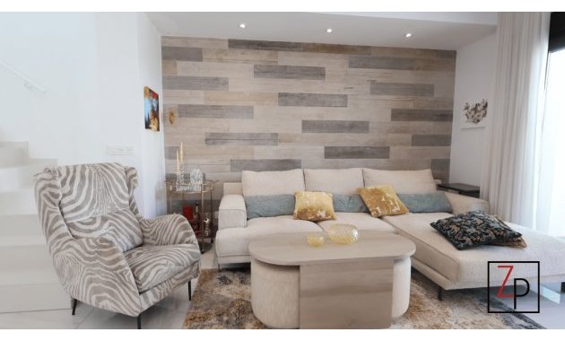 Resale - Villa -
Benijofar - Pueblo