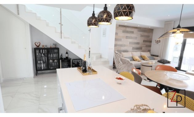 Resale - Villa -
Benijofar - Pueblo