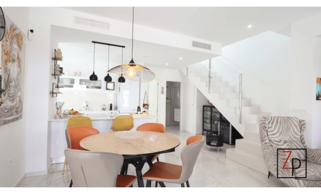 Resale - Villa -
Benijofar - Pueblo