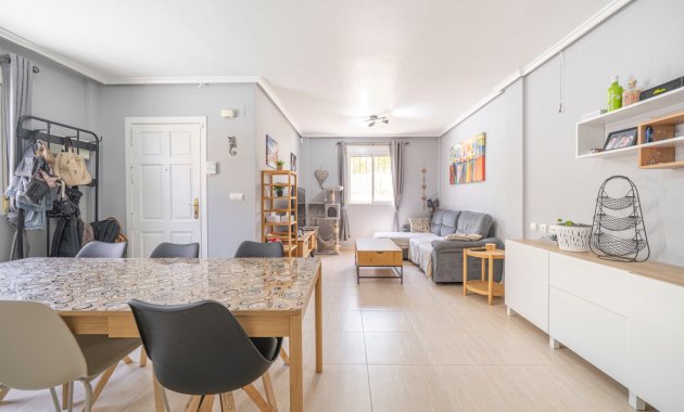 Resale - Townhouse -
Ciudad Quesada