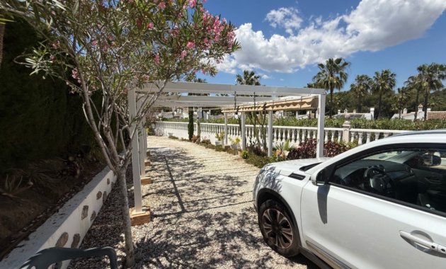 Endursala - Einbýlishús -
Orihuela - Costa Blanca