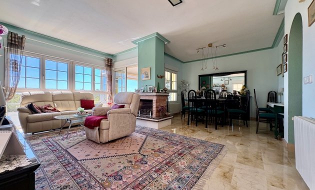Resale - Villa -
Orihuela Costa - Villamartín