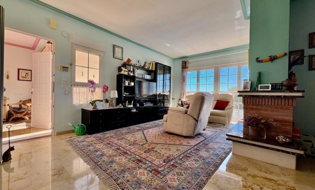 Resale - Villa -
Orihuela Costa - Villamartín