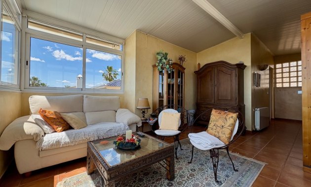 Resale - Villa -
Orihuela Costa - Villamartín