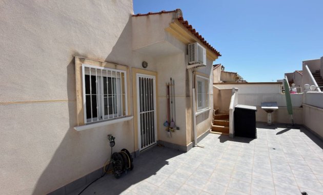 Resale - Villa -
3409 - Lo Crispin
