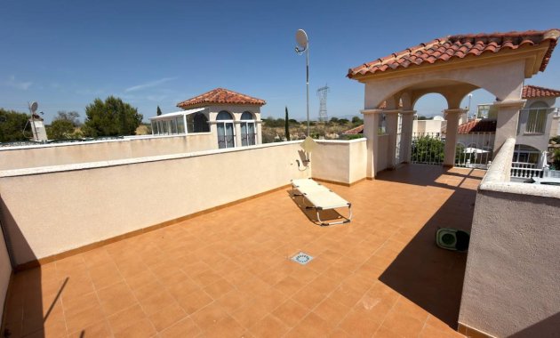 Resale - Villa -
3409 - Lo Crispin